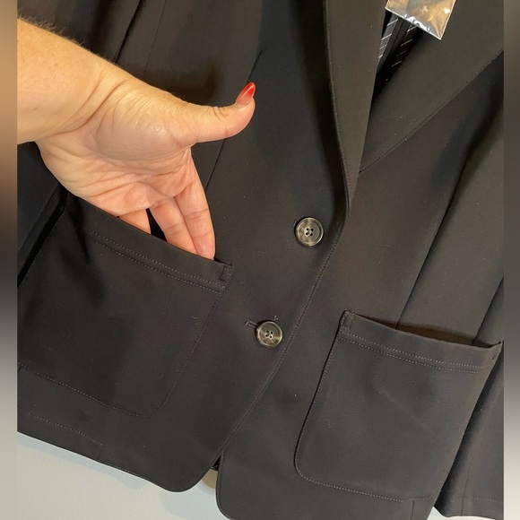 J.CREW Patch Pocket Blazer fabric from Italy Mario Belucci, Black Size 2 NWT - Picture 3 of 10